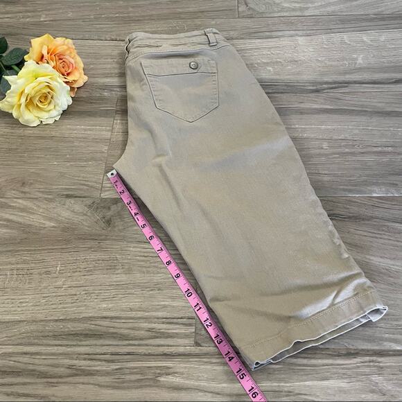 Bandolino Brady tan cropped pants size 8 - Picture 6 of 9